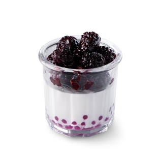 Панна-котта с ежевикой