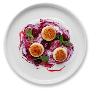 Сырники со сливочным кремом и ягодами