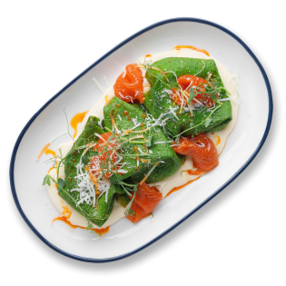 Блинчики с лососем и соусом «Беарнез»