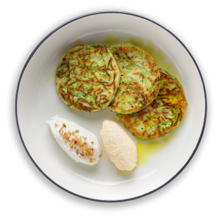 Кабачковые оладьи с белой икрой